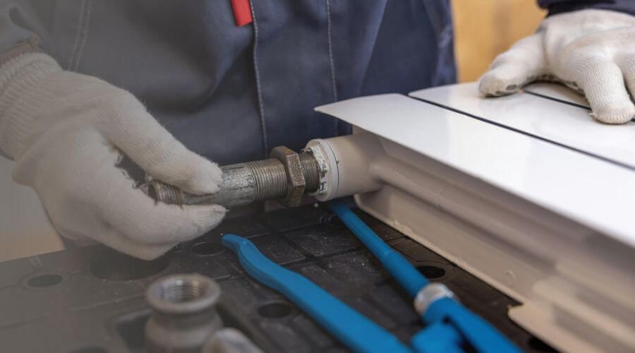 Professional water heater repair services in Knoxville, IL